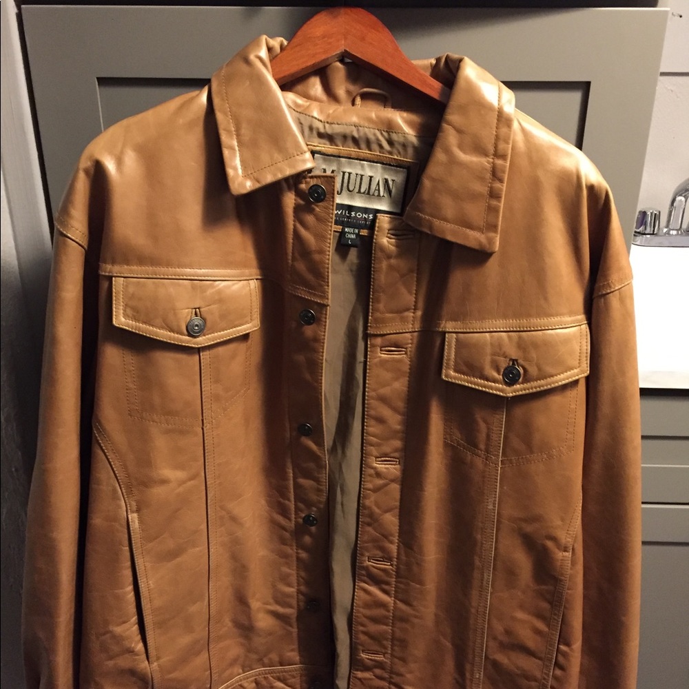 Wilson Men’s leather coat - Large, but fits like XL-XXL